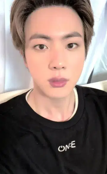 BTS 블루레이반 JIN MAP OF THE SOUL ON:E 빨간색