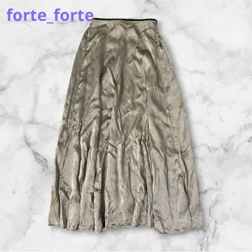 [ forte_forte ] 실버 그린 새틴 플레어 롱 스커트 실크