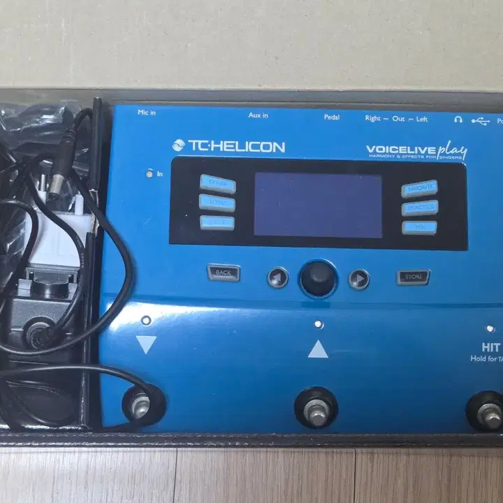 TC Helicon VoiceLive Play 기기 사진