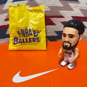 클레이 탐슨 NBA 피규어 댈러스