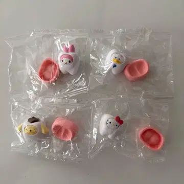 산리오 캐릭터즈 양치 피규어 4종 세트 [ 미사용 새상품 ]
