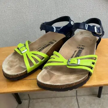 BIRKENSTOCK 38 24.5cm Bali 패턴트 레더 샌들