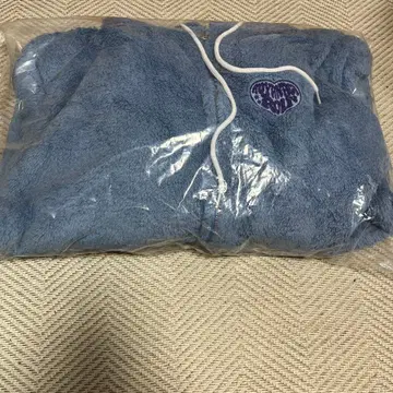 미개봉 니지산지 코야나기 로우 갸우루후 후드티