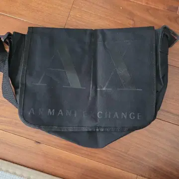 ARMANI EXCHANGE 숄더백 블랙