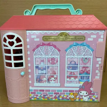 My Melody & Licca Dress Room