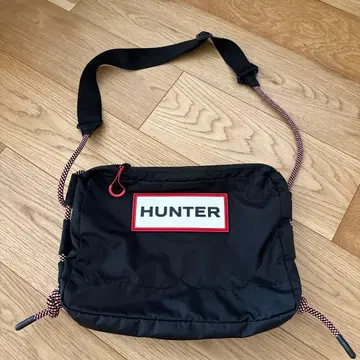 HUNTER 숄더백 립스탑 나일론 블랙
