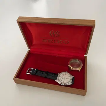 데드스탁품 그랜드세이코 5645-7010