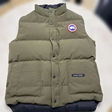 CANADA GOOSE 다운 베스트 카키색
