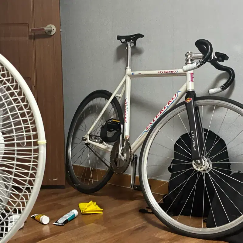 인터프로 독주자 판완