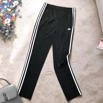 [ adidas ] 블랙 조거 팬츠 M 택 포함 센터 프레스 얇은 소재