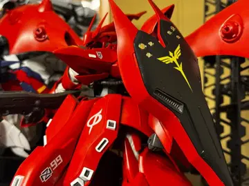 HGUC 기동전사 건담 역습의 샤아 나이팅게일 완성품
