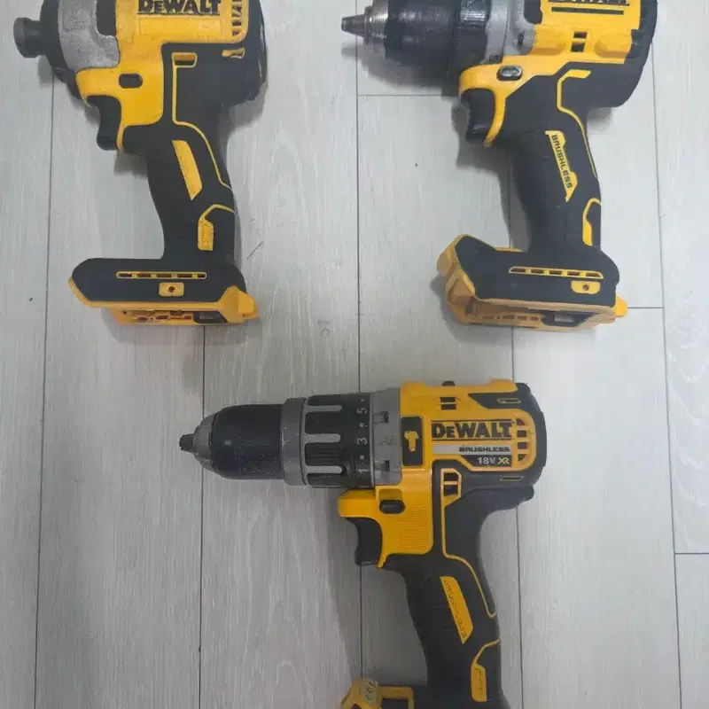 디월트 정품 브러쉬리스 임팩드릴 DCF887 해머드릴 DCD796