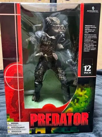 McFARLANE TOYS 프레데터 12인치 피규어