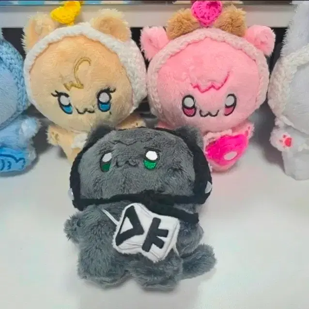 PLAVE unofficial goods 10cm Ddonggeulive | Bunjang Global