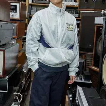 UMBRO x Kompakt Record Bar 나일론 자켓