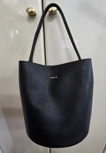 [ 새상품 미사용 ] FURLA 다나에 버킷백