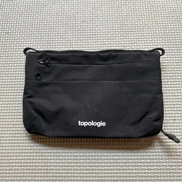 topologie 블랙 사코슈
