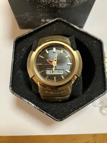 G-SHOCK 골드 블랙 손목시계 5640