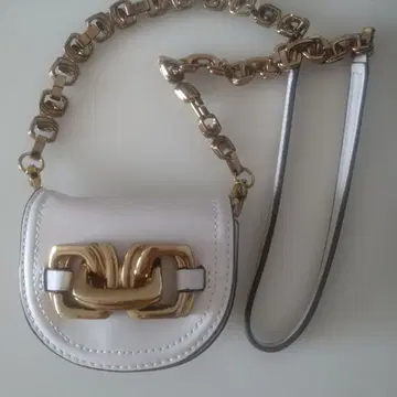 ZARA 숄더백 크림색 골드 체인