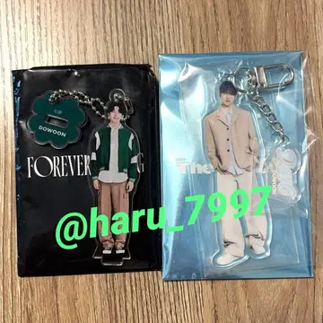 DAY6 dowoon 도운 랜덤 아크릴 키링 2개 세트