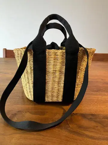 새상품급 카고백 MUUN(무운) 핸드백 MINI CABA