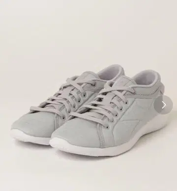 미사용 새상품 Reebok Runaround 경량 워킹 스니커즈