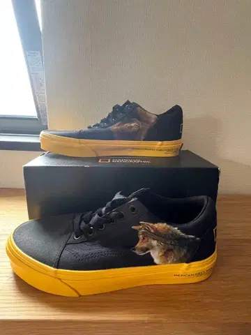 VANS NATIONAL GEOGRAPHIC 스니커즈 23cm