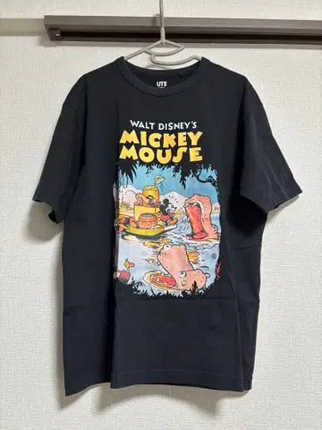 UNIQLO 미키마우스 T셔츠 M