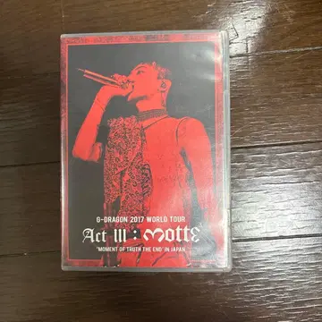 G-DRAGON 2017 WORLD TOUR Act III : MOTTE
