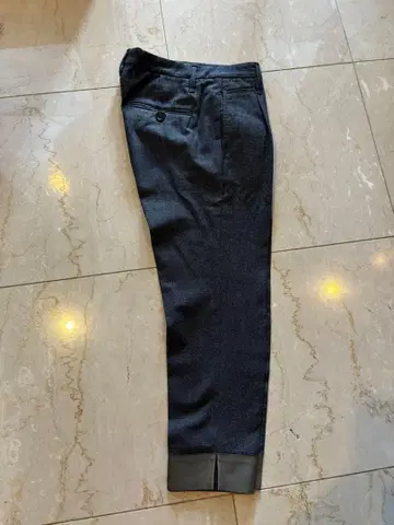 이틀간 SALEBRUNELLO CUCINELLI 다크 그레이 밑단 가죽