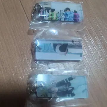 RADWIMPS 비와 길과 빛 아크릴 키링