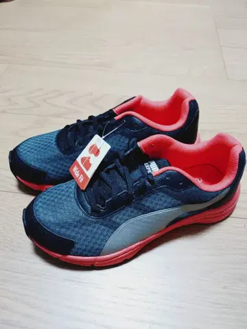 PUMA 푸마 러닝화 23.0cm