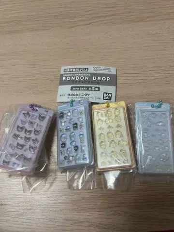 산리오 캐릭터즈 봉봉 드롭 미니어처 참 세미 컴프