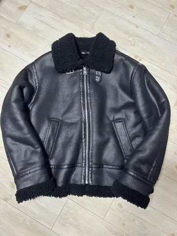 ZARA 가죽 보아 자켓 블랙
