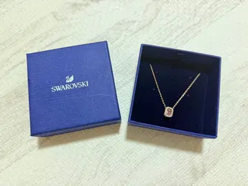 Swarovski 로즈 골드 펜던트 목걸이