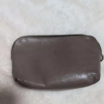 IL BISONTE 일비종떼 가죽 파우치 이탈리아제