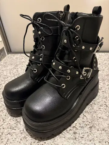 통굽 레이스업 부츠 블랙 지뢰계 Y2K 펑크 24cm