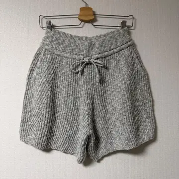 J.RIUM Tilly Textured Shorts 그레이