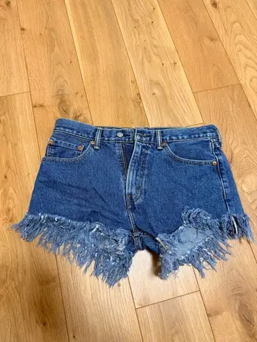 Levi's 데님 숏팬츠 컷오프 프린지