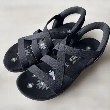 스케쳐스 SKECHERS Reggae Slim HF Slip-Ins