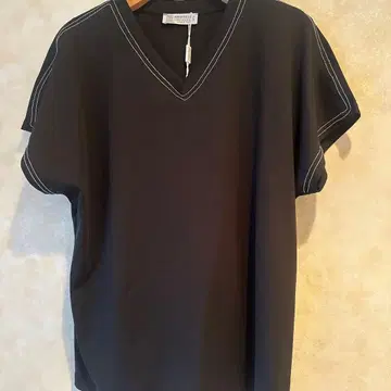 BRUNELLO CUCINELLI V넥 T셔츠 L사이즈