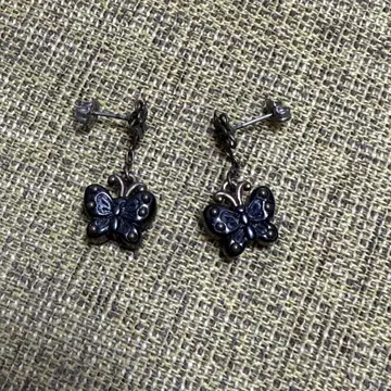 ANNA SUI 버터플라이 모티브 귀걸이 양쪽 귀용 앤티크 스타일