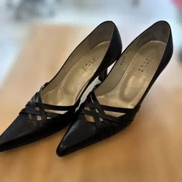 YOSHIE INABA 요시에 이나바 천연 가죽 펌프스 블랙 22.5cm