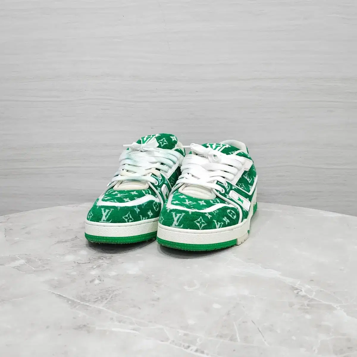 42 / Louis Vuitton X Murakami LV Trainer Sneakers | Bunjang Global