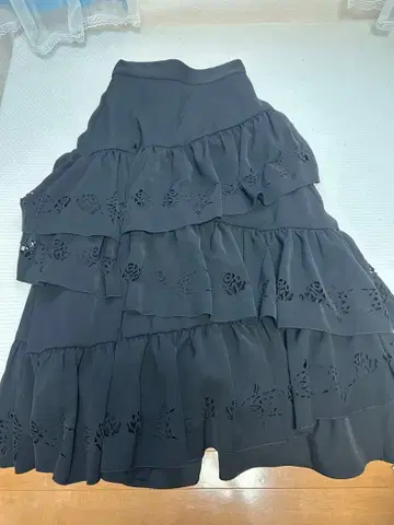 Ado HARE 콜라보 스커트