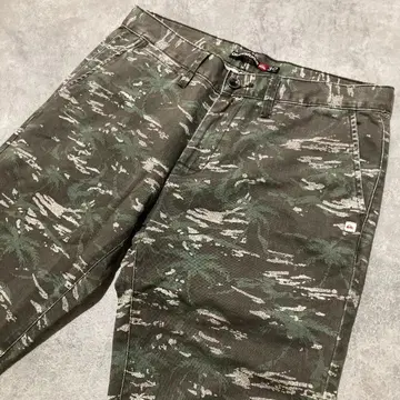 [ QUIKSILVER ] 퀵실버 팜트리 카모 무늬 치노 팬츠 30