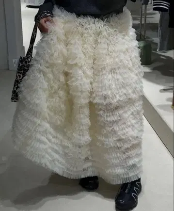Bibiy.DARLENE SHUSHU SKIRT