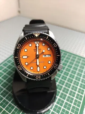 세이코 SEIKO 오렌지 다이버 150M 쿼츠 7548-700C