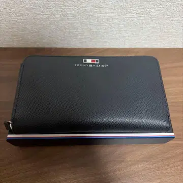 TOMMY HILFIGER 라운드 지퍼 장지갑