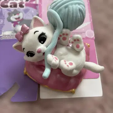 Disney Fluffy Cat 마리 피규어
